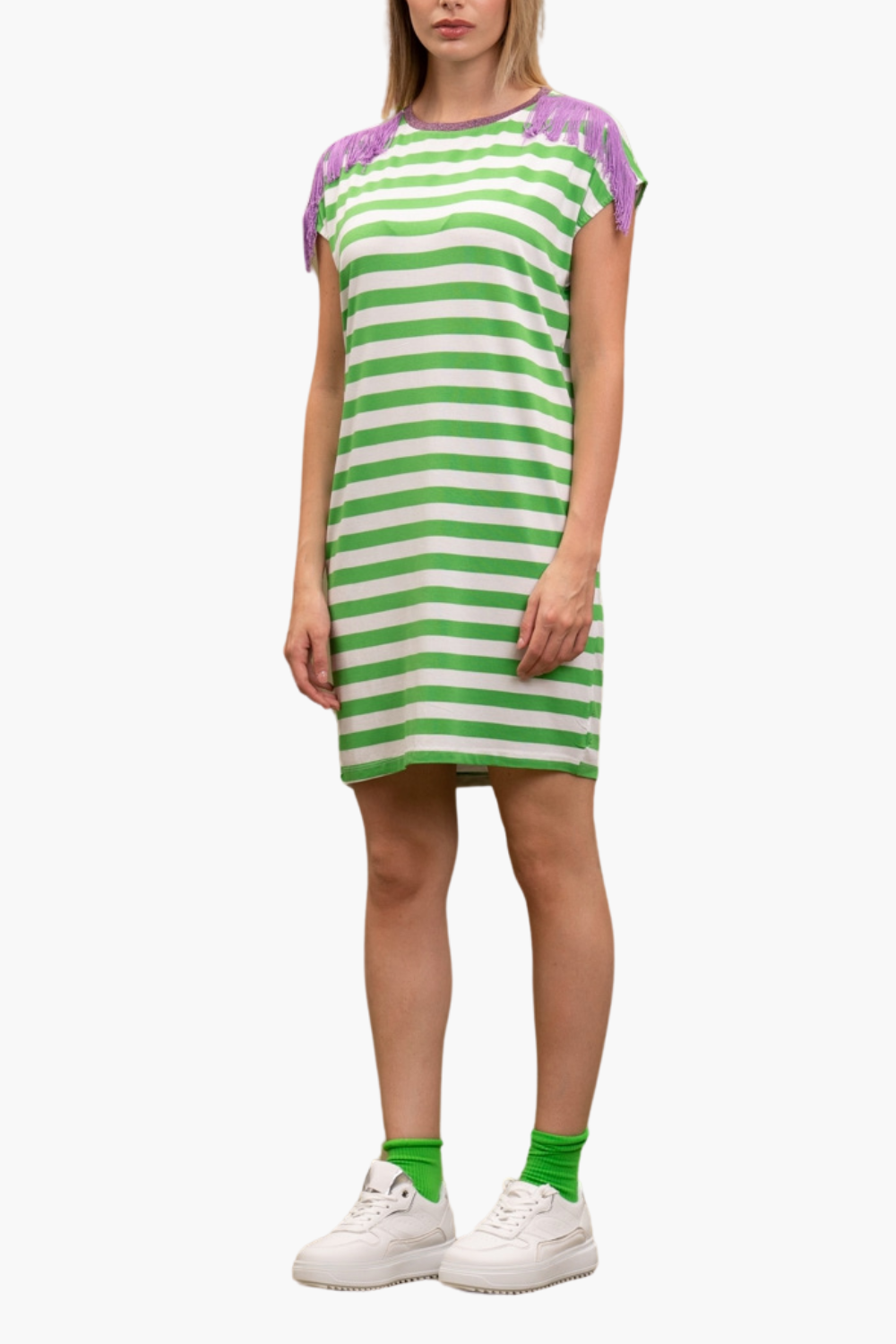 ABITO  CON FRANGIA ABITO  CON FRANGIA