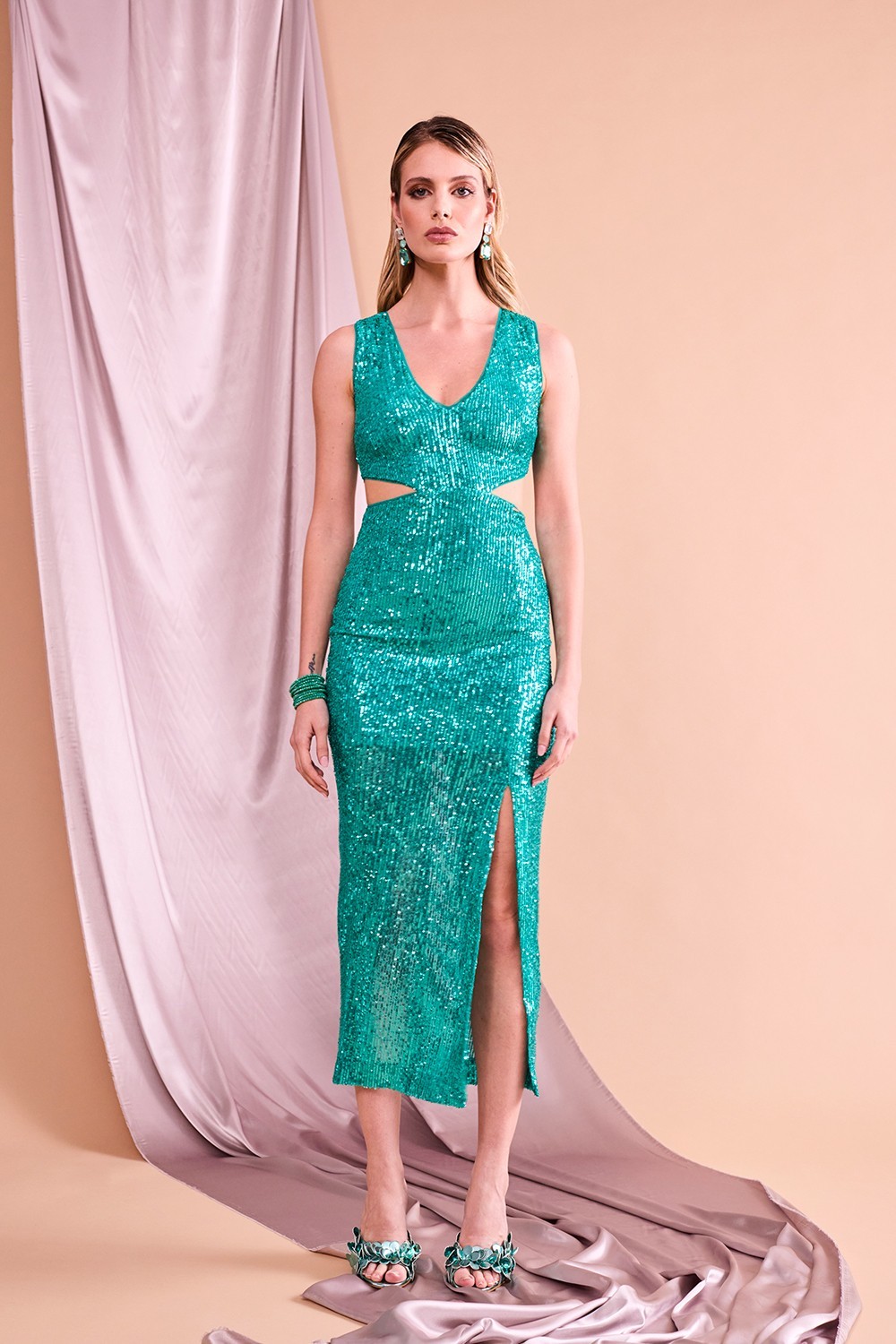 ABITO CUT-OUT DI PAILLETTES