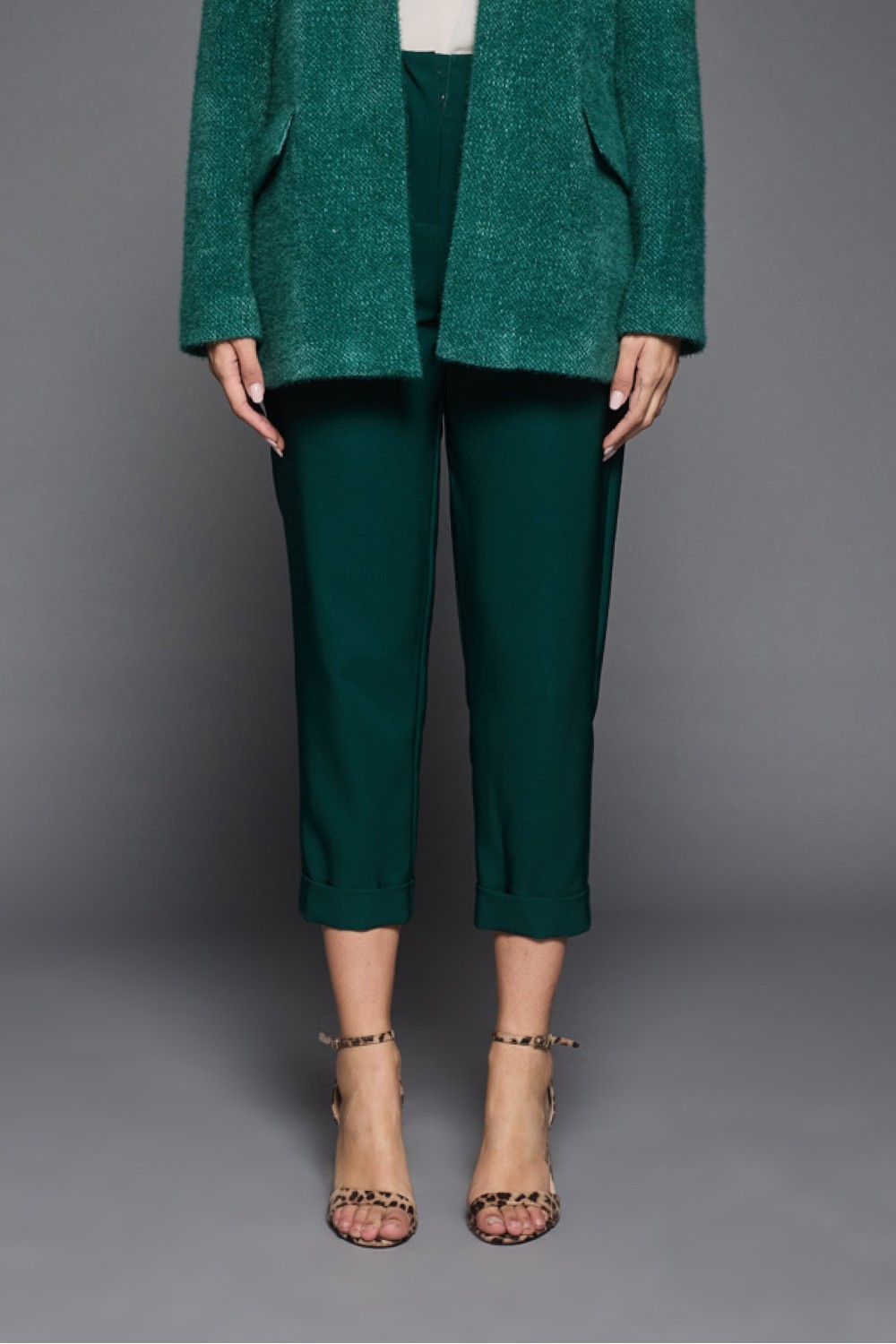 Pantalone con Pattine e Risvolto