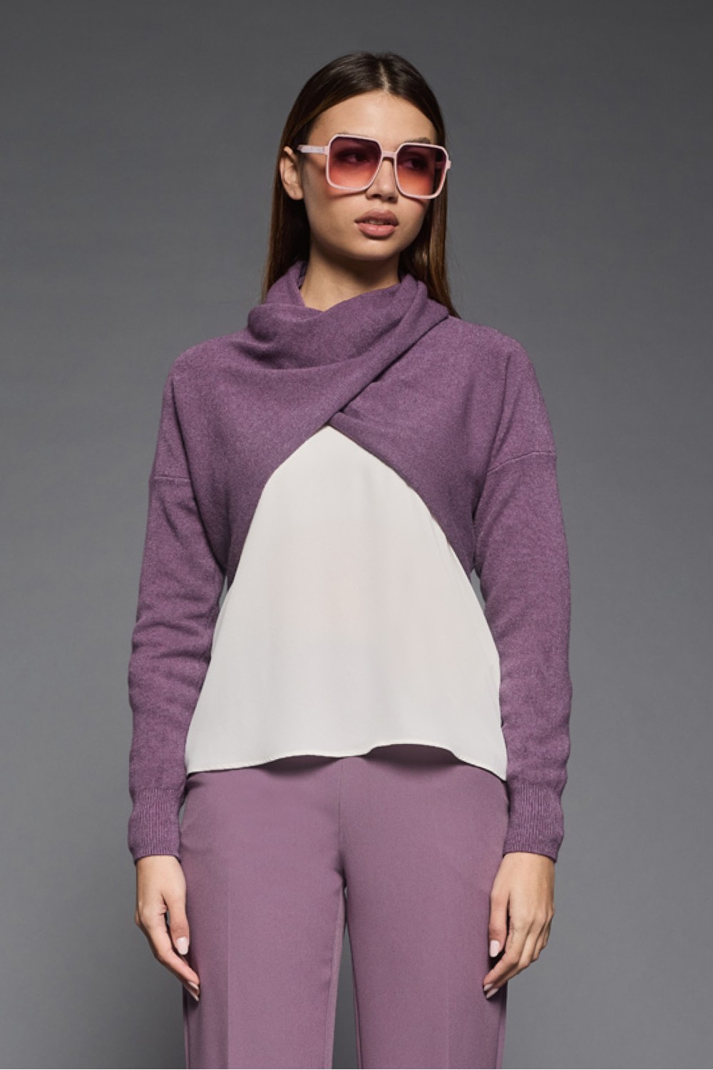 Maglia Crop con Intreccio Frontale