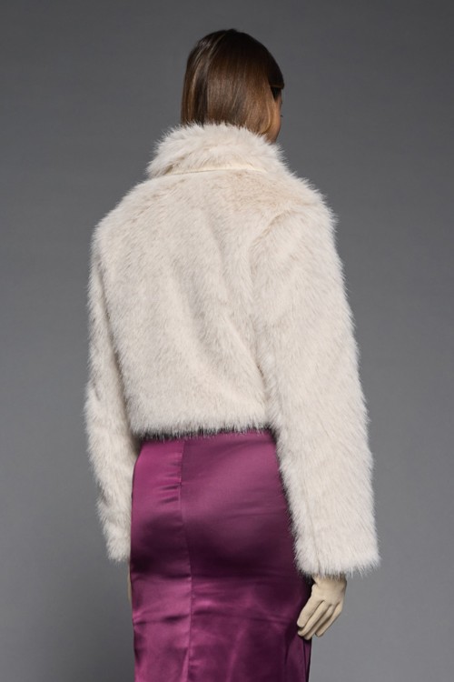 Pelliccia con Zip Frontale