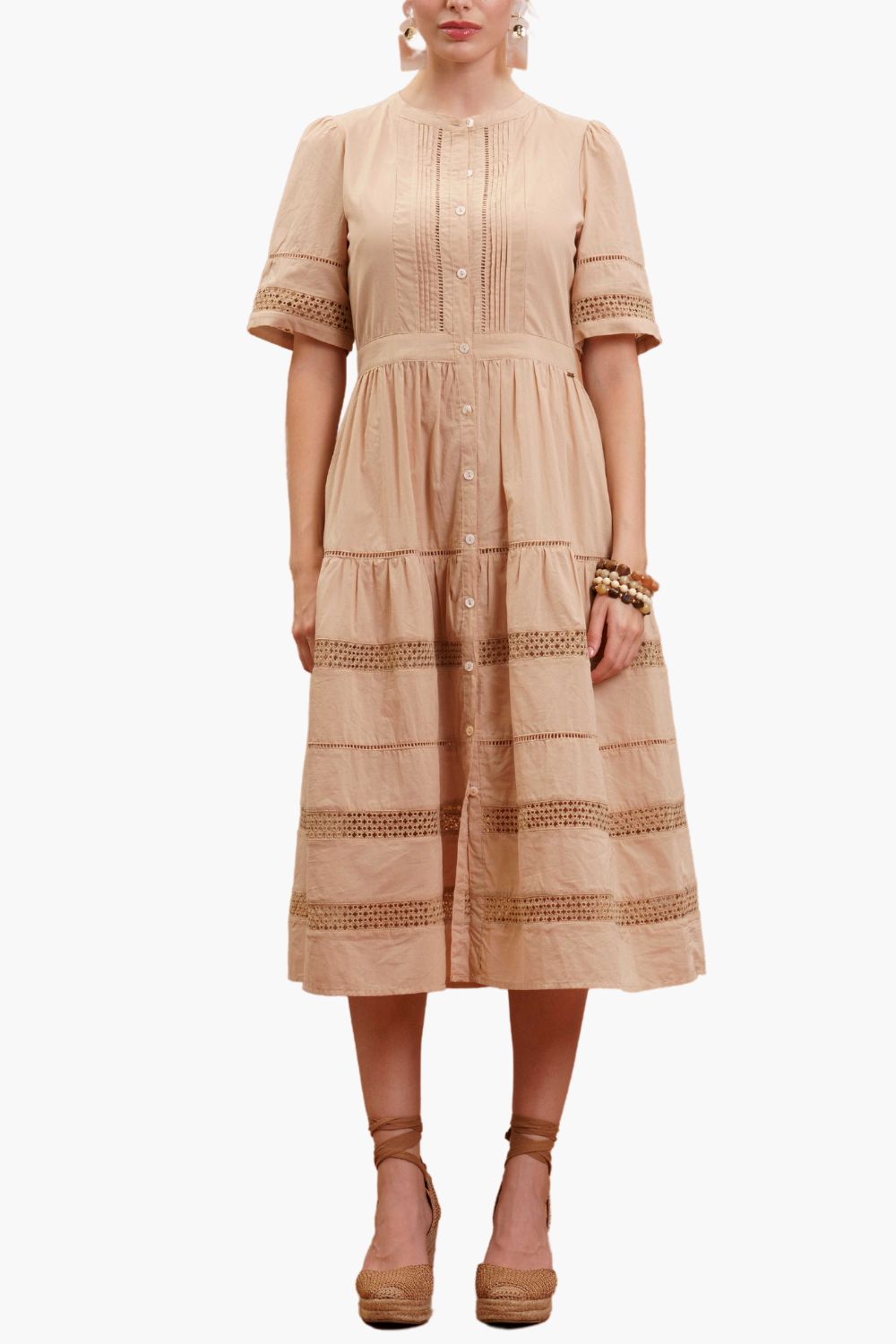 ABITO CON PASSAMANERIA